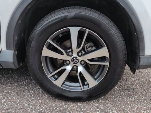 Certified 2018 Toyota RAV4 XLE FWD image 11