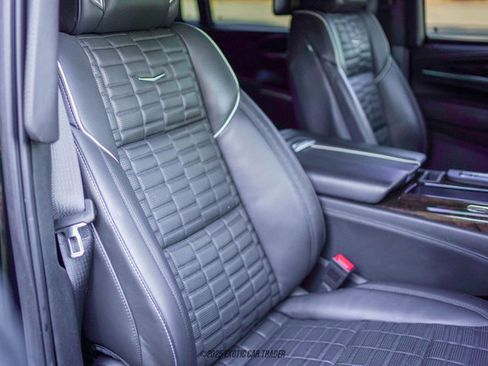 Used 2023 Cadillac Escalade ESV Sport Platinum image 38