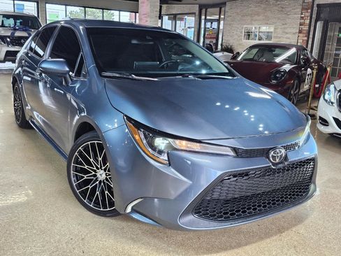 Used 2021 Toyota Corolla LE FWD image 1