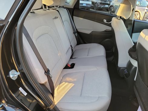 Certified 2023 Hyundai Kona SE image 21