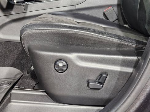 Used 2020 Jeep Grand Cherokee Altitude RWD image 23