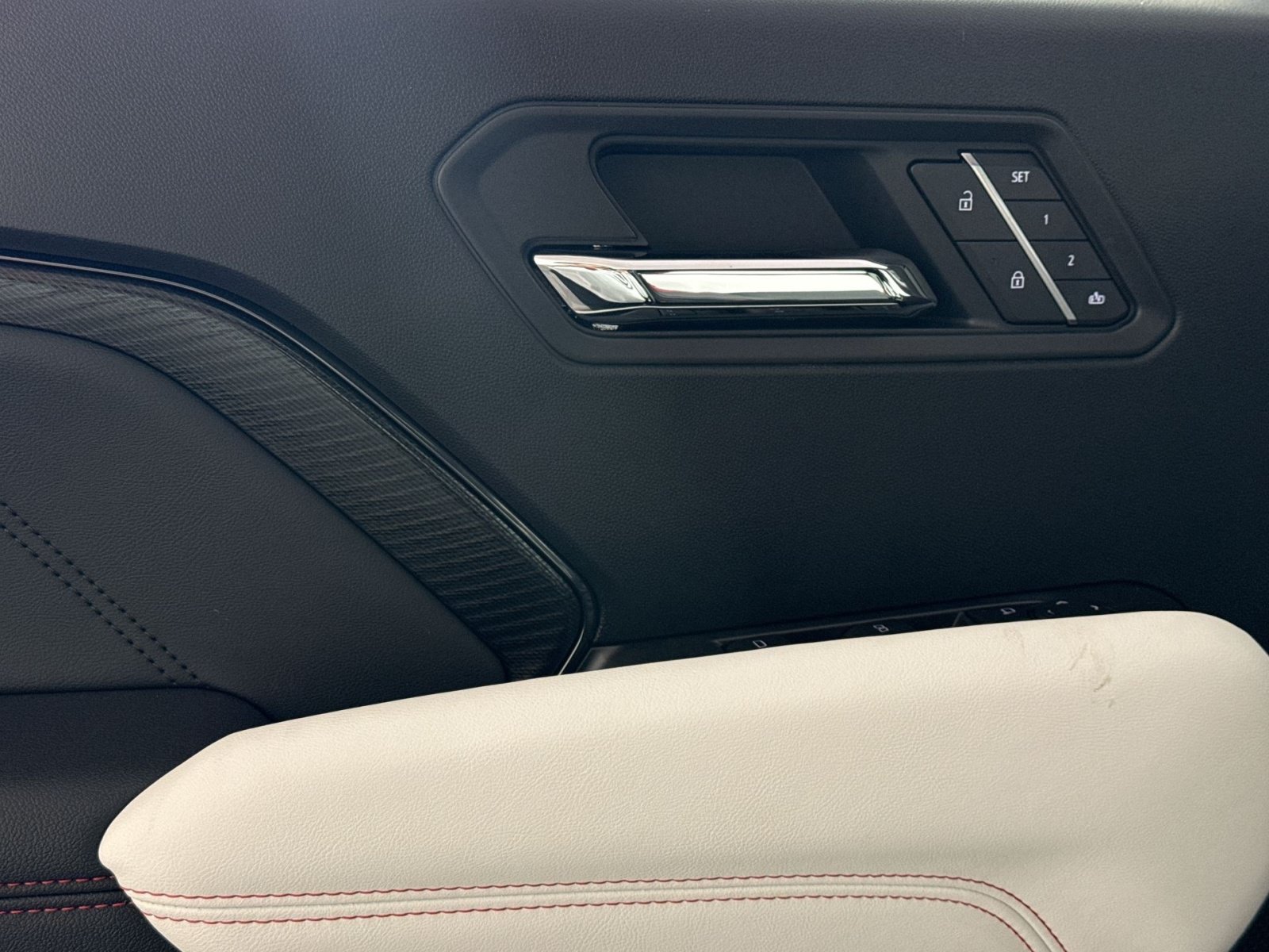 New 2026 GMC Canyon AT4X AWD/4WD image 15