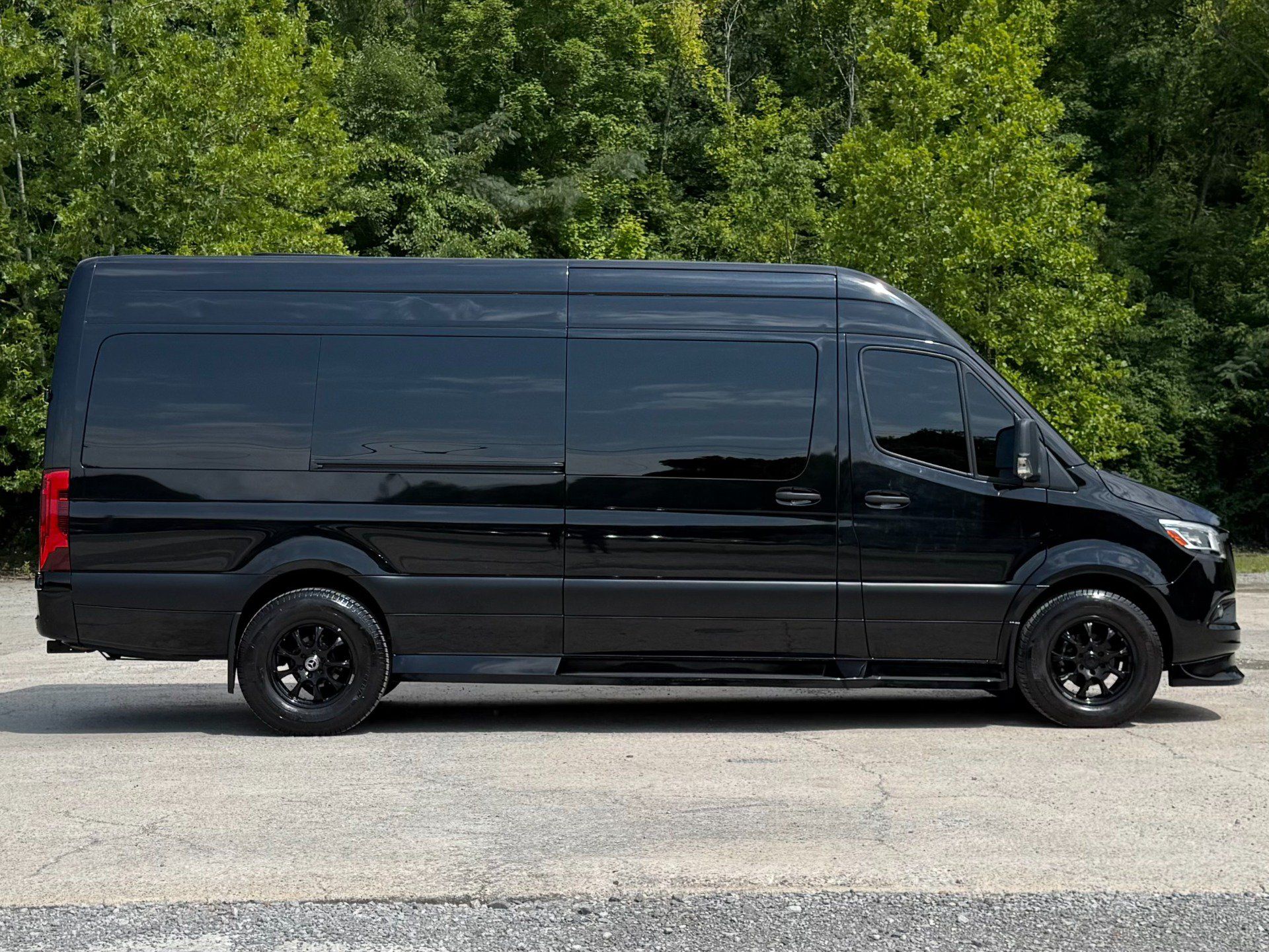 Used 2022 Mercedes-Benz Sprinter 3500 image 5