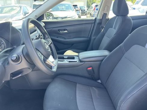 Used 2024 Nissan Sentra SV FWD image 13
