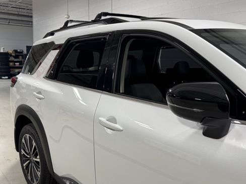 New 2026 Nissan Pathfinder Platinum AWD/4WD image 5