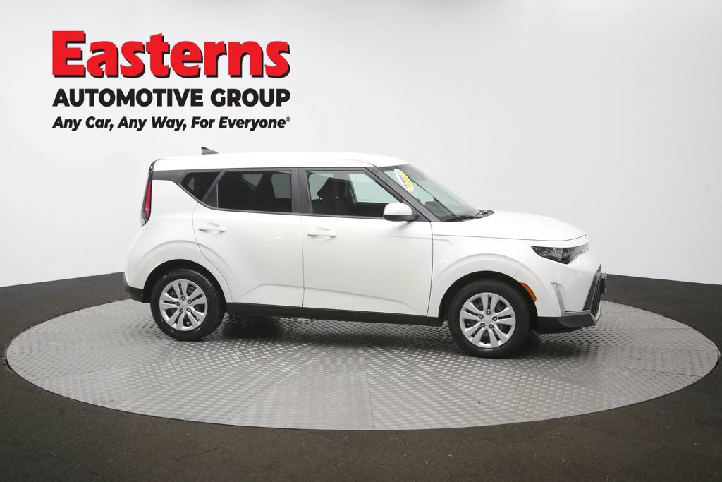 Used 2023 Kia Soul LX FWD image 47