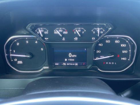 Used 2023 GMC Sierra 3500 SLT w/ SLT Convenience Package image 24