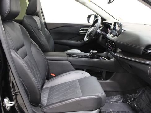 Used 2023 Nissan Rogue Platinum AWD/4WD image 26