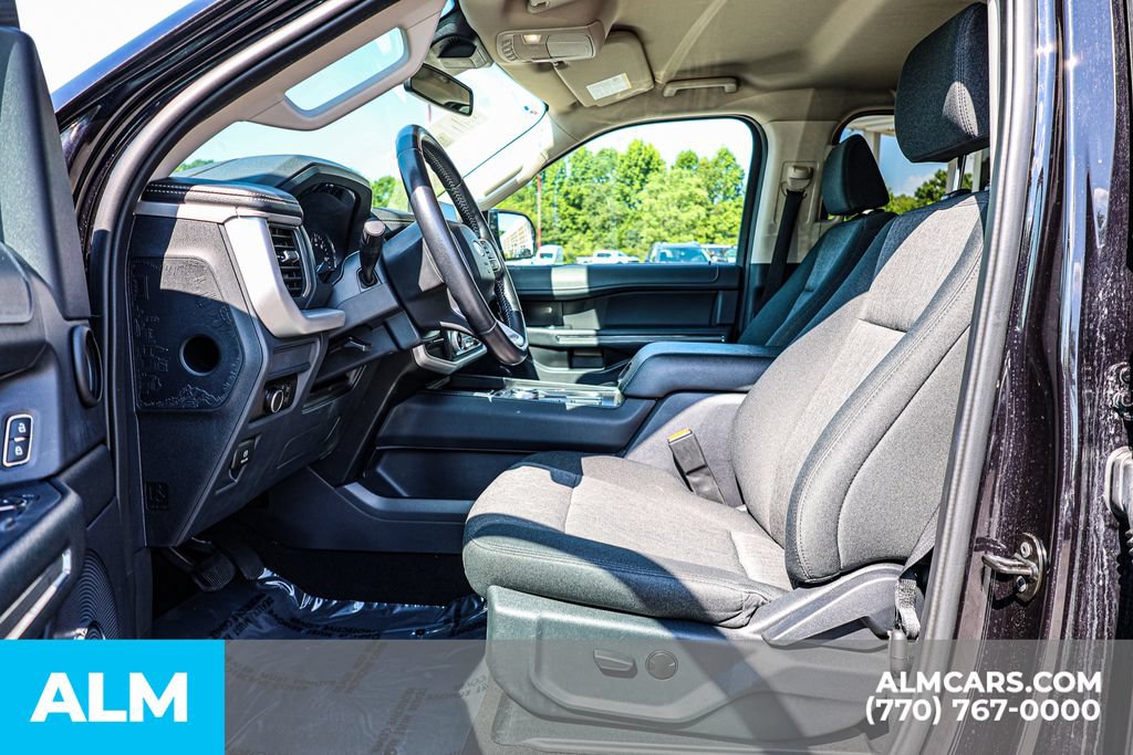 Used 2024 Ford Expedition XLT RWD image 17