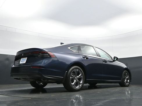 Used 2023 Honda Accord EX image 27