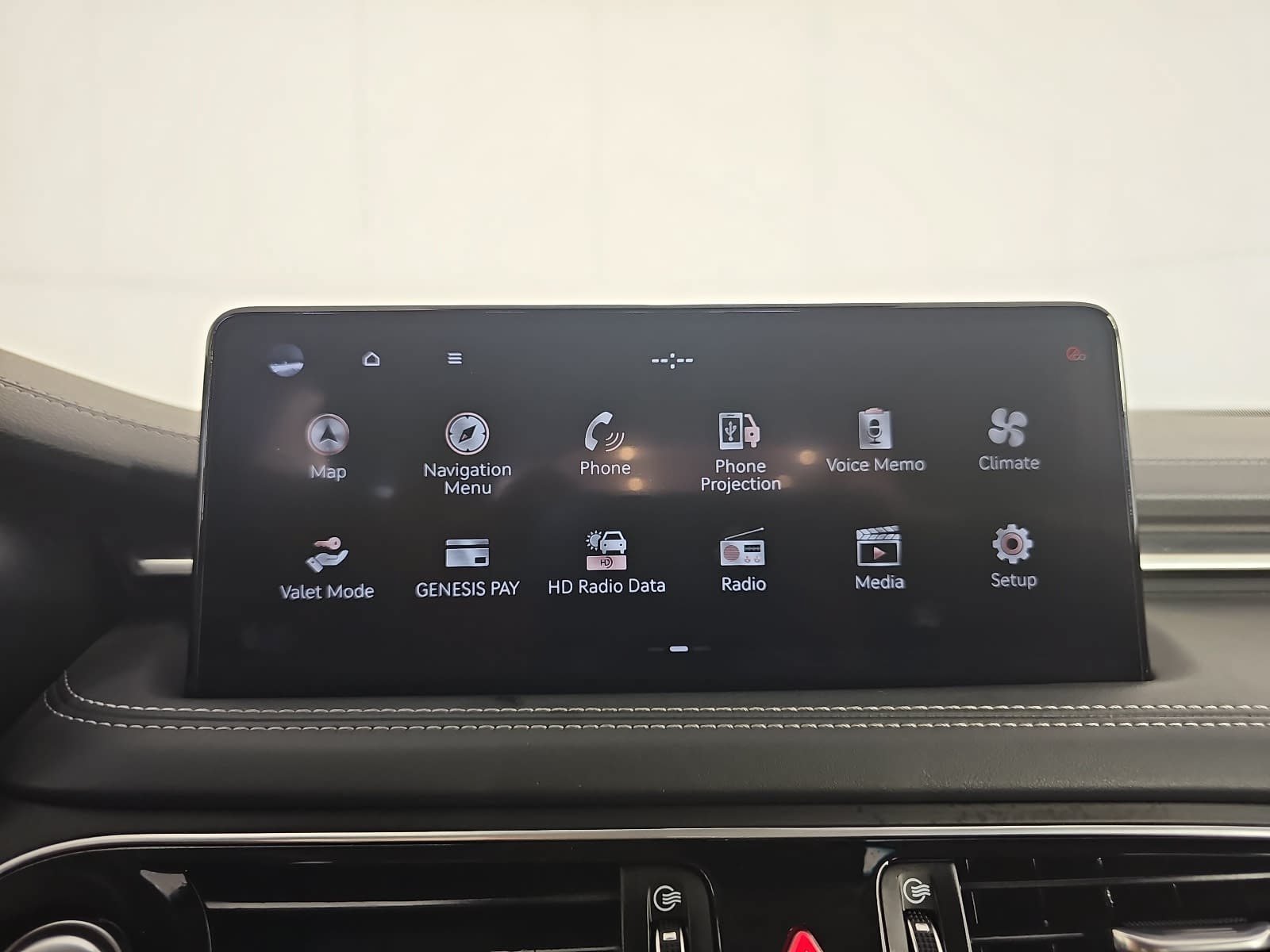 Used 2023 Genesis G70 2.0T AWD/4WD image 20