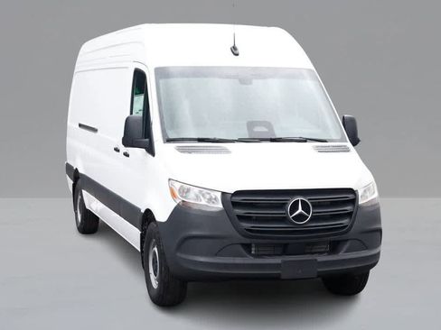 New 2025 Mercedes-Benz Sprinter 2500 image 3