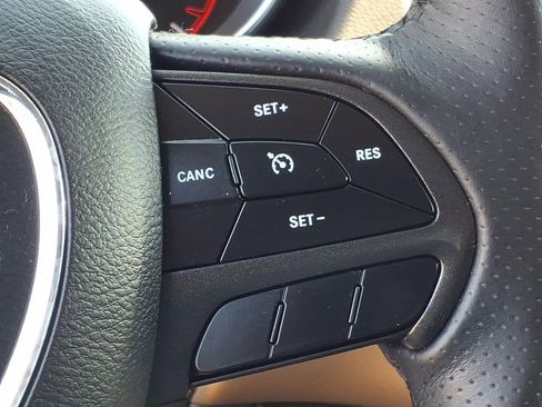 Used 2018 Dodge Durango SXT w/ Quick Order Package 2BB AWD/4WD image 12