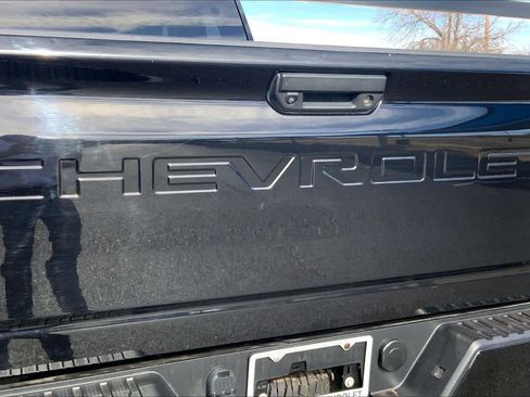 Used 2024 Chevrolet Silverado 2500 Custom image 30