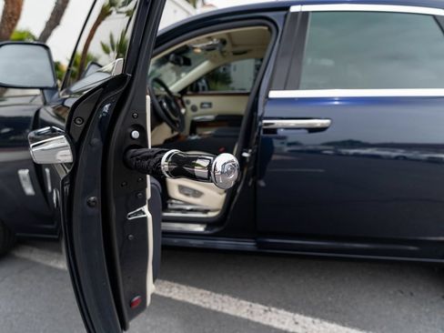 Used 2013 Rolls-Royce Ghost RWD image 19