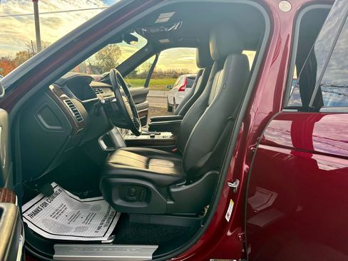 Used 2017 Land Rover Range Rover image 16