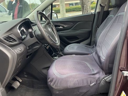 Used 2018 Buick Encore Preferred image 19