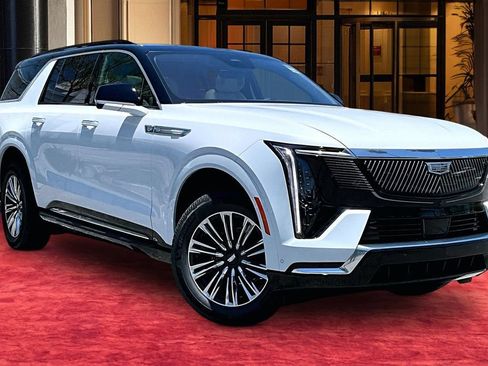 New 2026 Cadillac Escalade IQL Luxury w/ LPO, Floor Liner Package AWD/4WD image 2