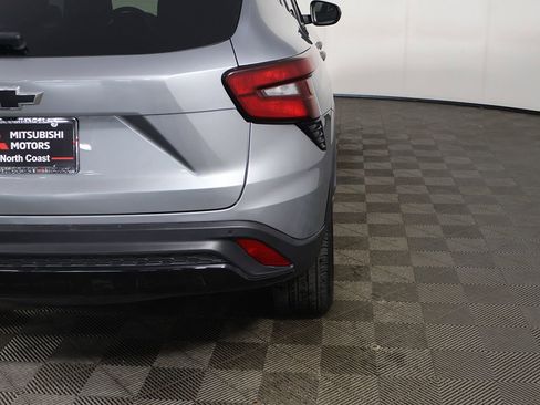 Used 2024 Chevrolet Trax RS w/ Driver Confidence Package image 17