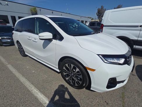 Used 2026 Honda Odyssey Elite image 1