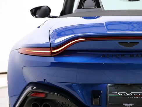 Used 2023 Aston Martin V8 Vantage Roadster RWD image 47