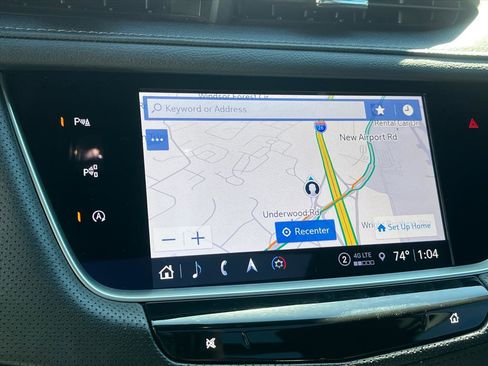 Used 2023 Cadillac XT5 Sportv w/ Technology Package image 9