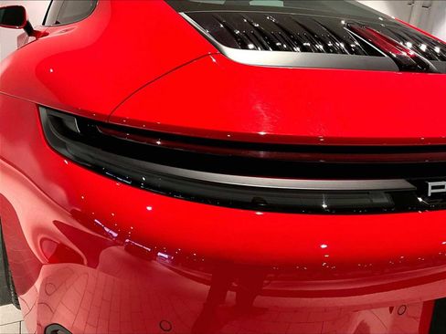 Used 2025 Porsche 911 Carrera T image 33