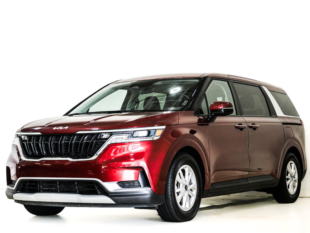 Used 2024 Kia Carnival LX FWD image 3