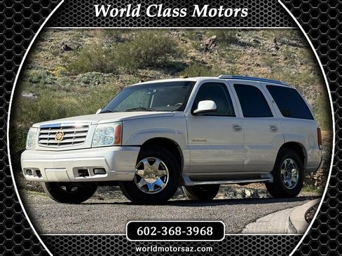 Used 2004 Cadillac Escalade 2WD image 1