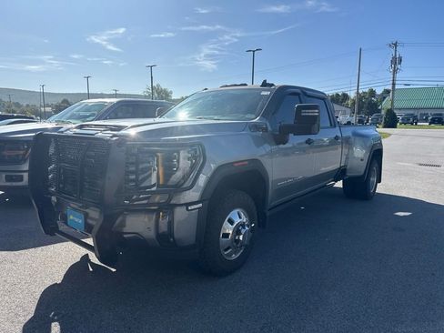 Used 2024 GMC Sierra 3500 Denali Ultimate AWD/4WD image 1