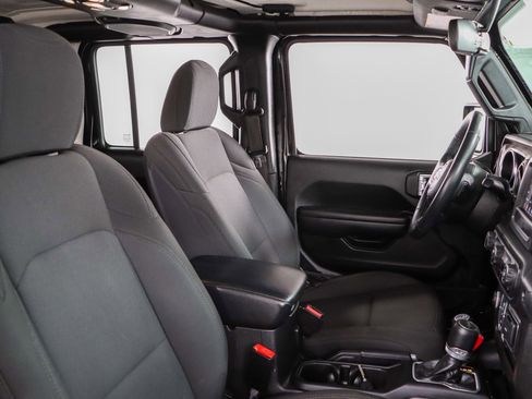 Used 2021 Jeep Gladiator Sport image 26