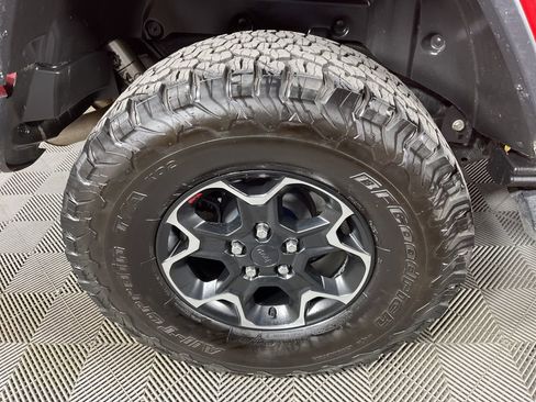 Used 2020 Jeep Wrangler Unlimited Rubicon w/ Quick Order Package 28Y Recon image 11