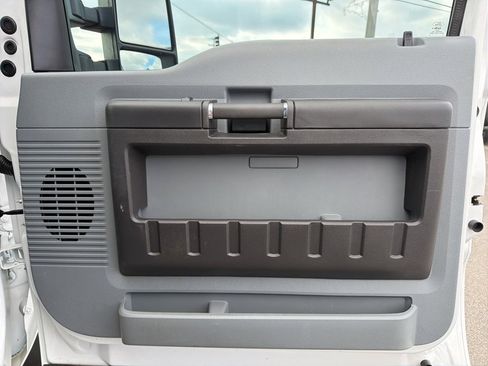 Used 2015 Ford F350 XL w/ Power Equipment Group image 28