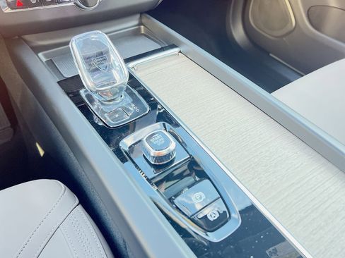 New 2026 Volvo XC60 B5 Plus w/ Protection Package Premier image 22