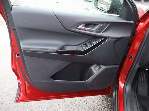 New 2026 Chevrolet Equinox LT w/ Convenience Package II image 4