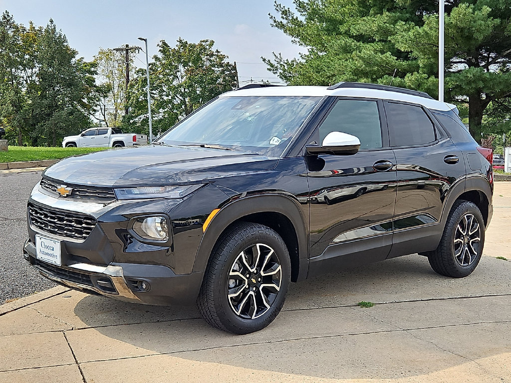 Used 2023 Chevrolet TrailBlazer ACTIV w/ Convenience Package AWD/4WD image 6