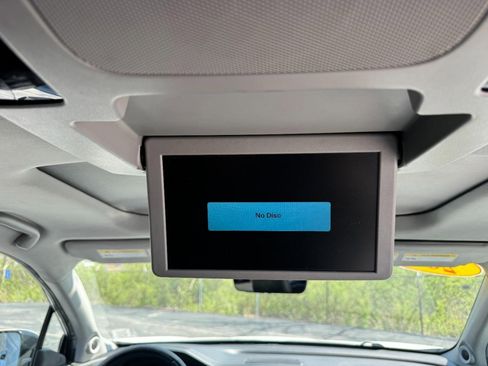 Used 2021 Honda Pilot Touring image 19