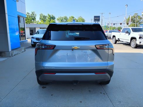 Used 2025 Chevrolet Equinox LT FWD image 15