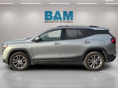 Used 2023 GMC Terrain SLT