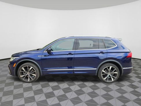Used 2024 Volkswagen Tiguan SEL R-Line AWD/4WD image 3