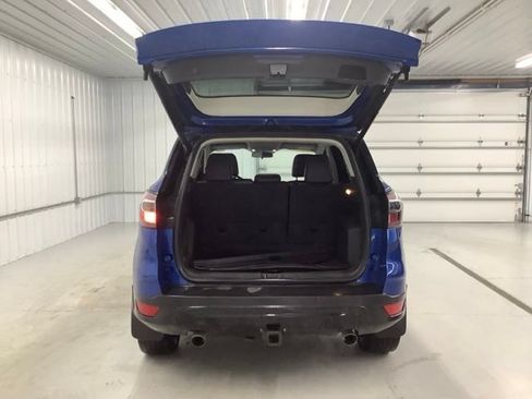Used 2017 Ford Escape SE w/ Equipment Group 201A AWD/4WD image 6