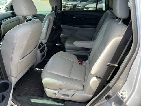 Used 2016 Honda Pilot Elite image 3