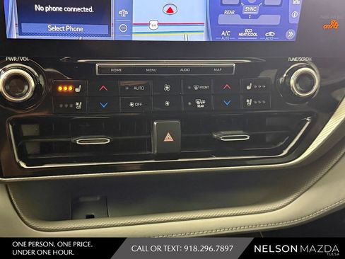 Used 2021 Toyota Highlander Platinum AWD/4WD image 31