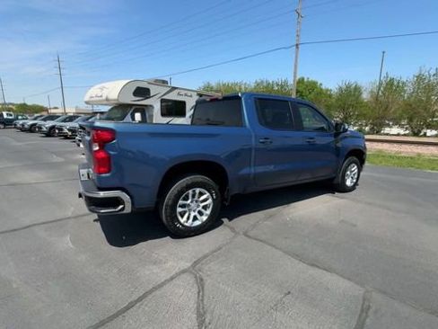 Used 2024 Chevrolet Silverado 1500 LT AWD/4WD image 8