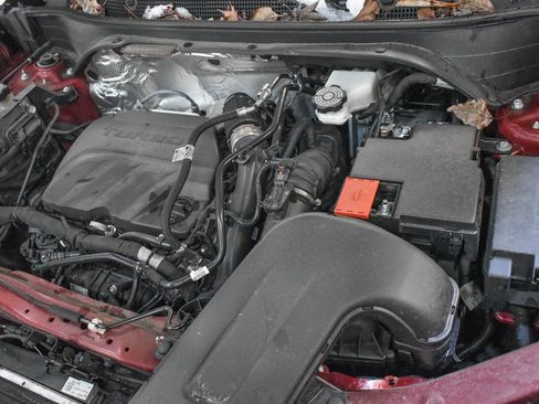 Used 2025 Chevrolet Trax RS image 8