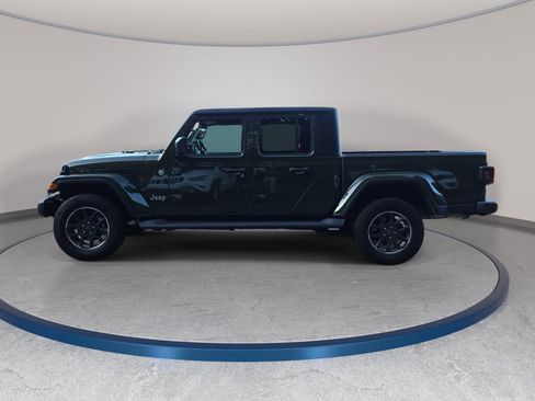 Used 2023 Jeep Gladiator Overland w/ Popular Equipment Package AWD/4WD image 3