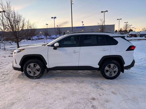 Used 2025 Toyota RAV4 XLE image 4