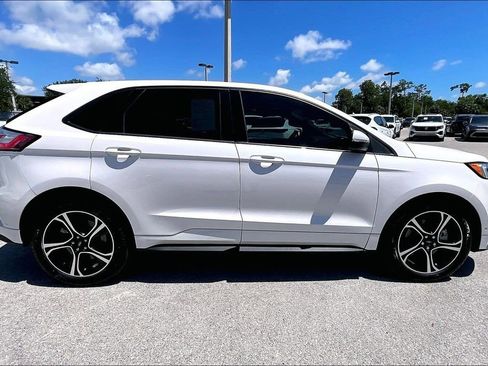 Used 2019 Ford Edge ST w/ Equipment Group 401A AWD/4WD image 4