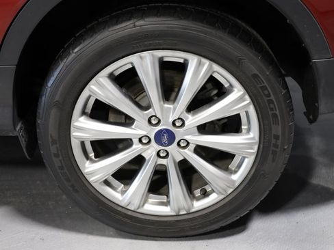 Used 2017 Ford Escape Titanium FWD image 41
