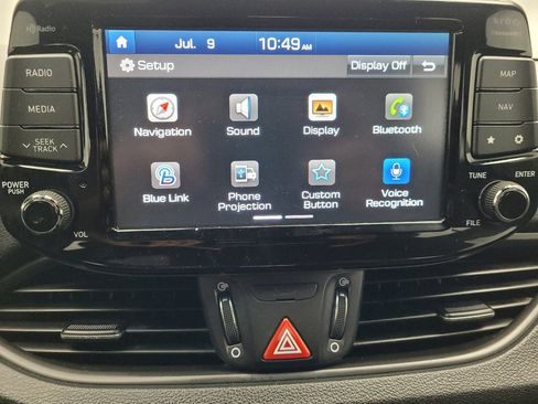 Used 2018 Hyundai Elantra GT Sport w/ Sport Tech Package 04 FWD image 25